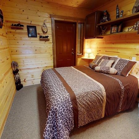 Long View Cabin, Breakfast Deck Overlooking The Canyon! Монтичело Екстериор снимка