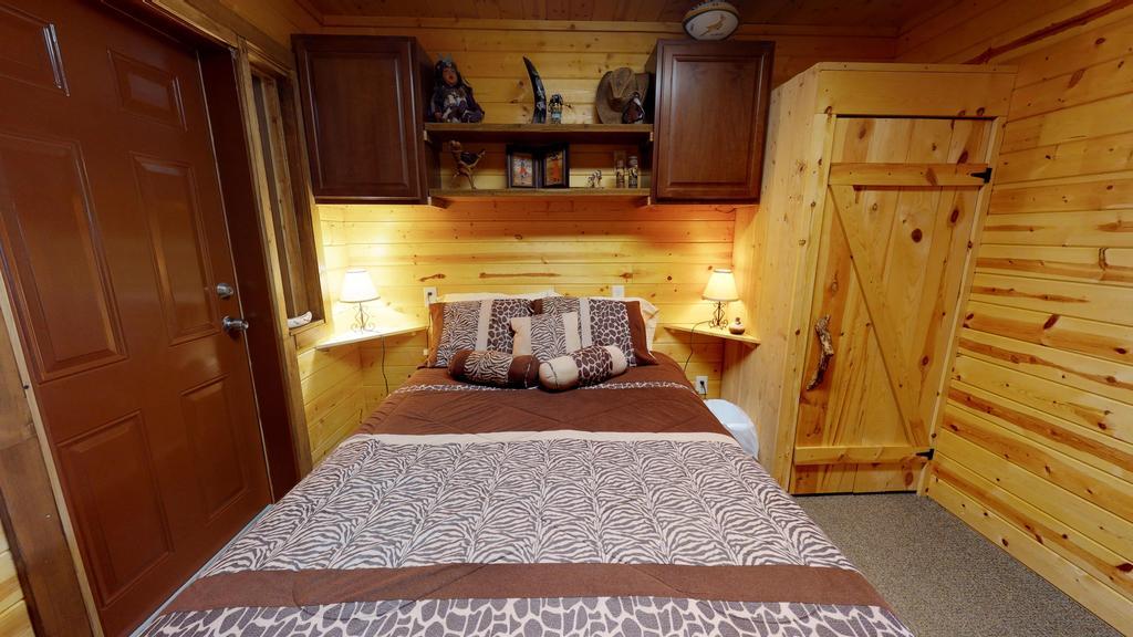 Long View Cabin, Breakfast Deck Overlooking The Canyon! Монтичело Екстериор снимка