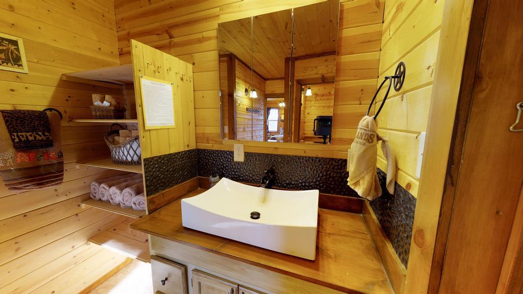 Long View Cabin, Breakfast Deck Overlooking The Canyon! Монтичело Екстериор снимка